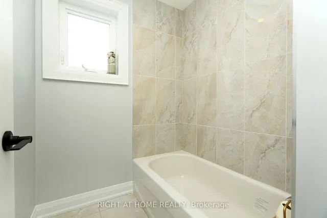 Additional image 23 of 35 Woodward Ave