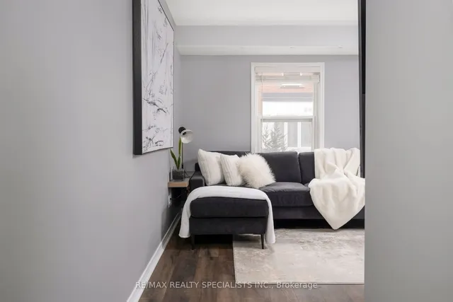 Additional image 4 of 76 Munro St Unit 4