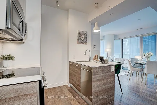 Additional image 24 of 42 Charles St Unit 809