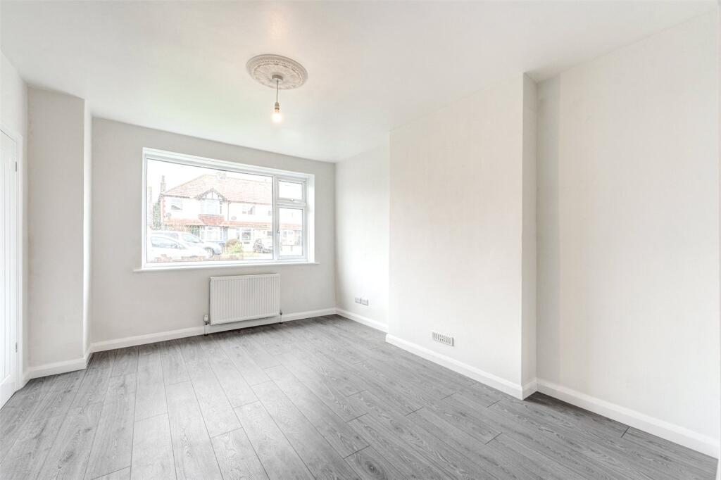 Additional image 4 of Grand Avenue, Lancing, West Sussex, BN15