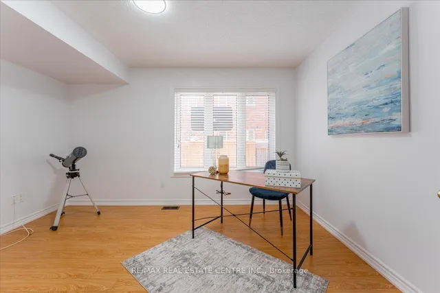 Additional image 7 of 7 Shiff Cres