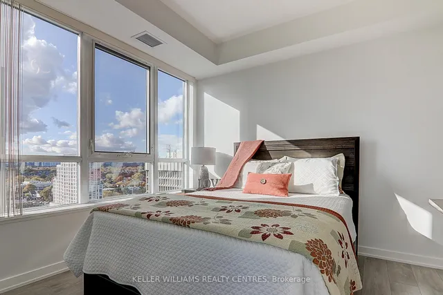 Additional image 28 of 181 Huron St Unit LPH03