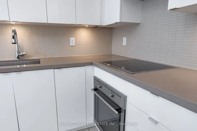 Additional image 8 of 59 Annie Craig Dr Unit 306