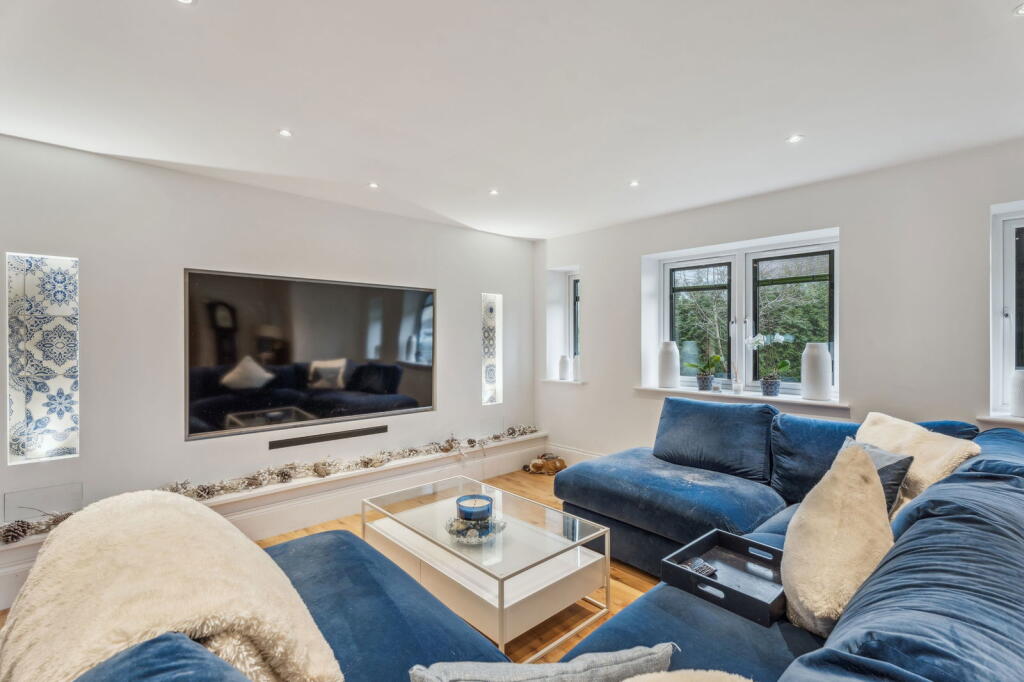 Additional image 4 of Gaddesden Lane, Redbourn, AL3 7AS