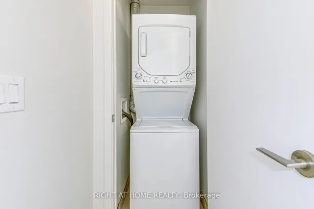 Additional image 18 of 36 Lisgar St Unit 1515