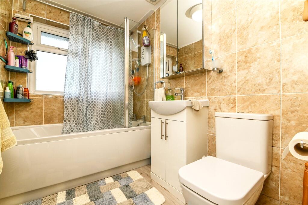 Additional image 8 of Yew Lane, New Milton, Hampshire, BH25