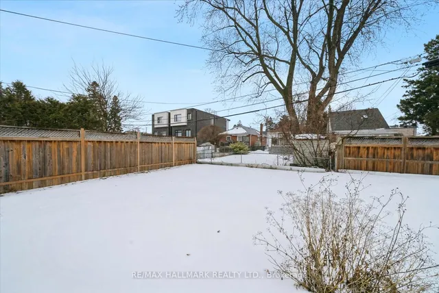 Additional image 36 of 83a Vanbrugh Ave