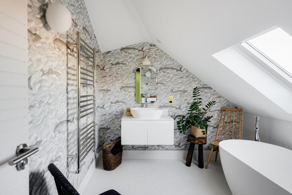 Additional image 30 of Great Brockeridge, Bristol