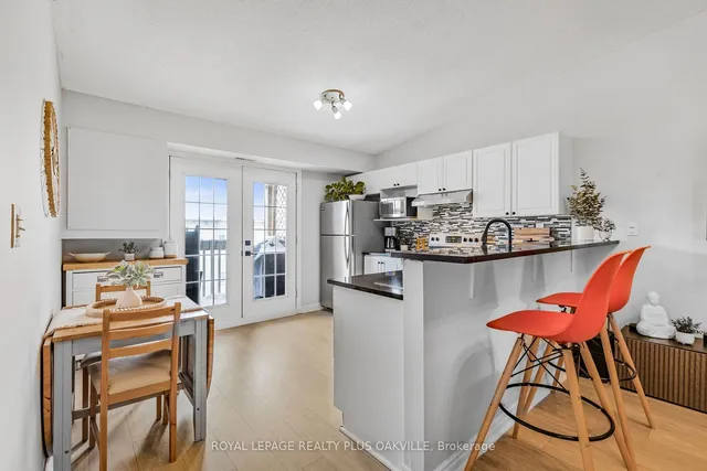 Additional image 10 of 4015 Kilmer Dr Unit 405