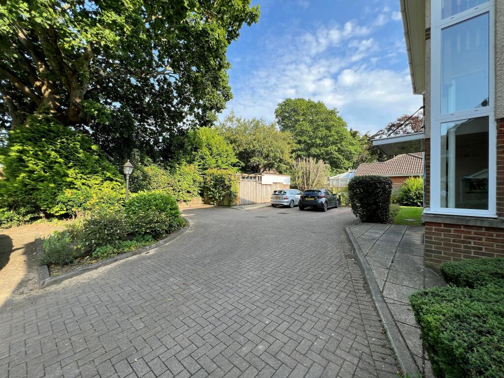 Additional image 11 of Cheridah Court, Spencer Road, New Milton, Hampshire. BH25 6BZ