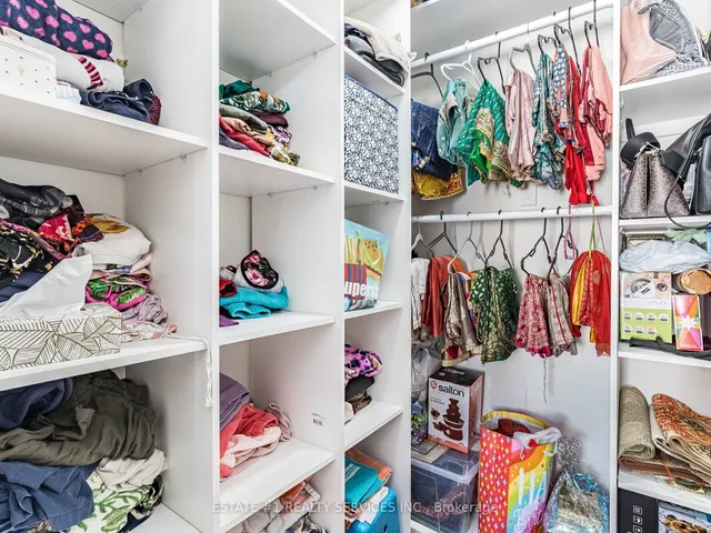 Additional image 28 of 3 October Pl