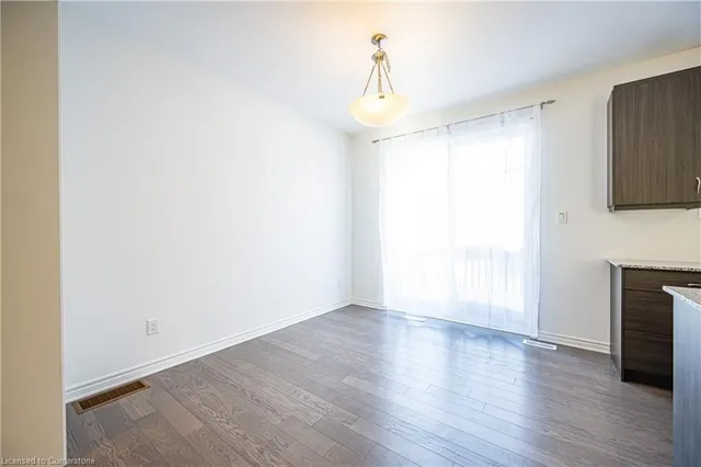 Additional image 10 of 31 Forestwalk Street St