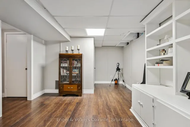 Additional image 26 of 1027 Elizabeth Pl