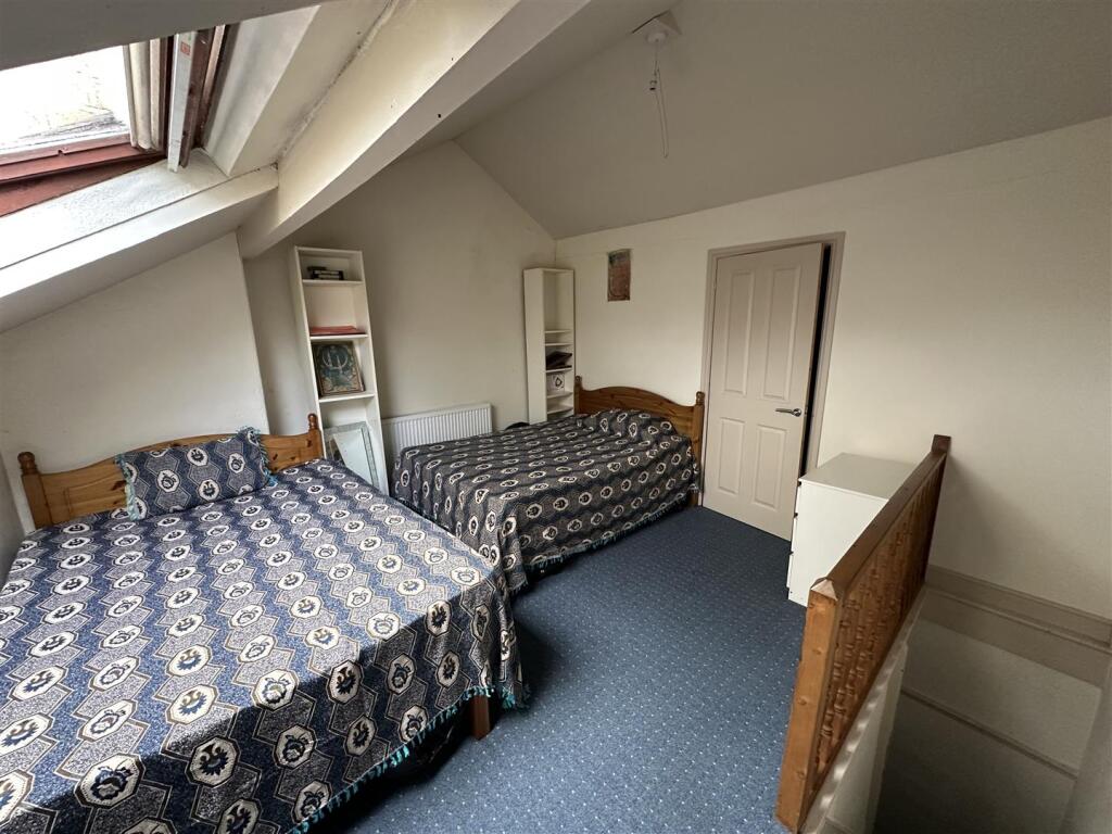 Additional image 20 of Selborne Grove, Keighley