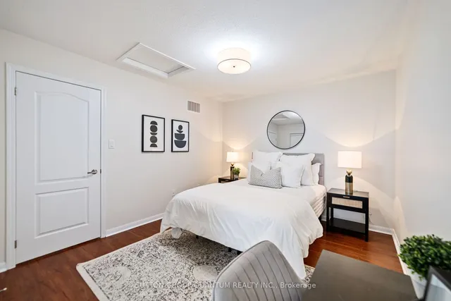 Additional image 26 of 94 Suitor Crt