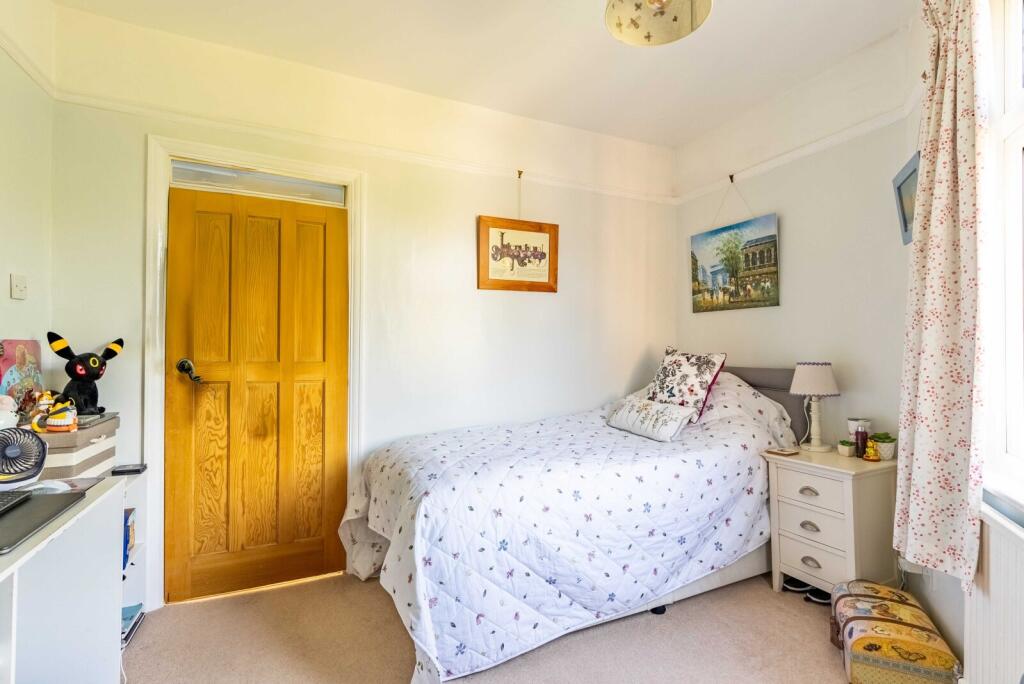 Additional image 13 of Vanda Crescent, St. Albans, Hertfordshire, AL1