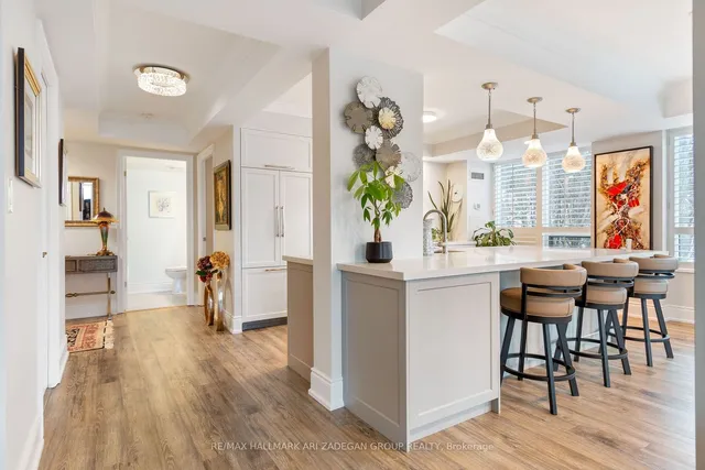 Additional image 18 of 28 William Carson Cres Unit 721