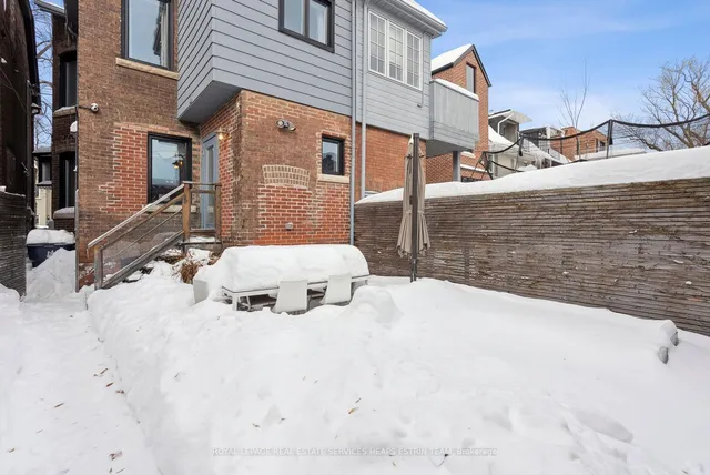 Additional image 30 of 161 Macpherson Ave