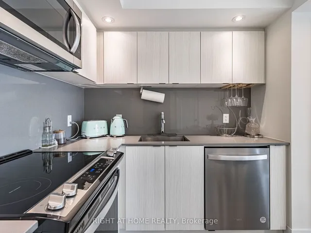 Additional image 18 of 10 Eva Rd Unit 1401