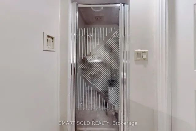 Additional image 37 of 592 Davenport Rd