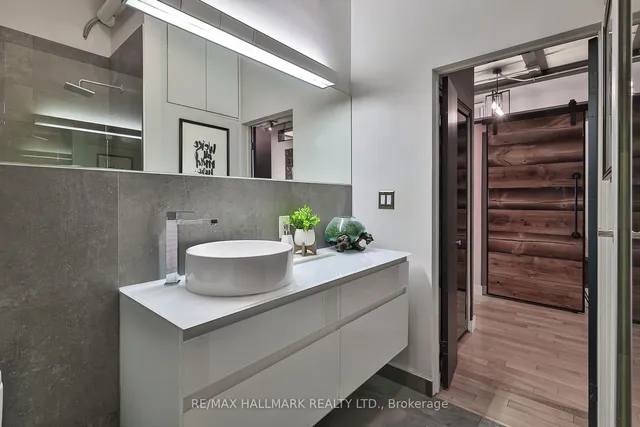 Additional image 21 of 326 Carlaw Ave Unit 215