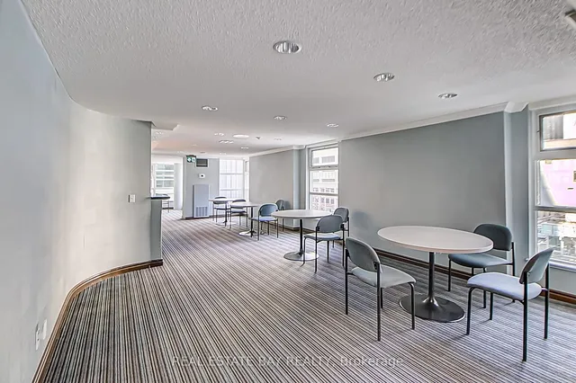 Additional image 31 of 50 Lombard St Unit 1004