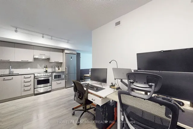 Additional image 24 of 87 Peter St Unit 617