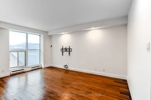 Additional image 14 of 99 Harbour Sq Unit 706