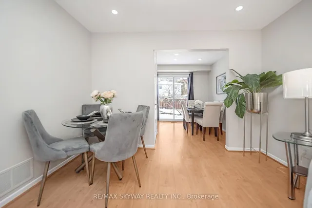 Additional image 9 of 50 Festoon Pl