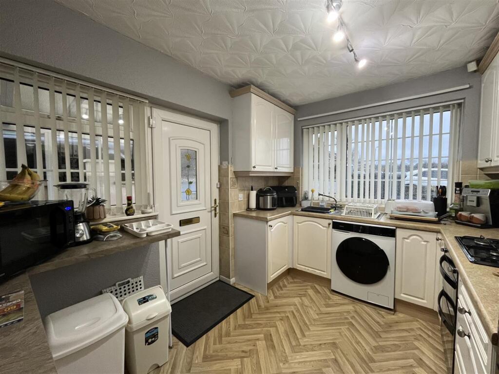 Additional image 9 of Markfield Drive, Low Moor, Bradford