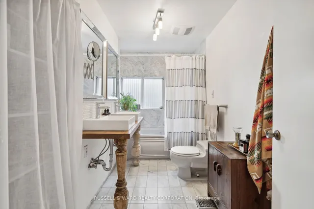 Additional image 20 of 618 Clinton St