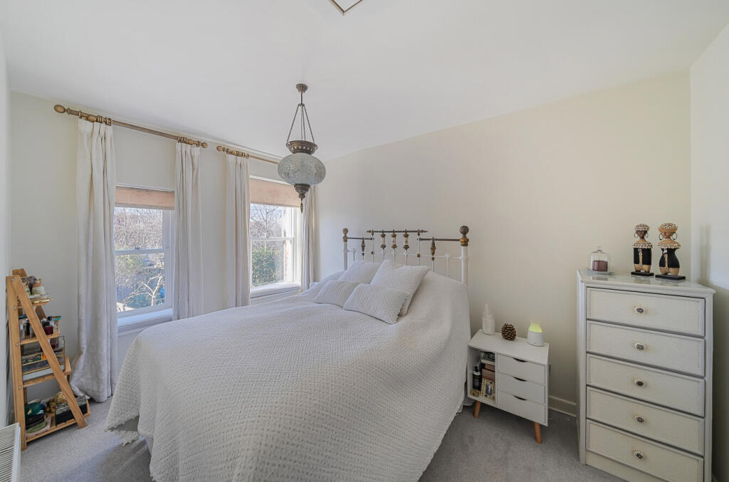 Additional image 9 of Northload Street, Glastonbury, BA6