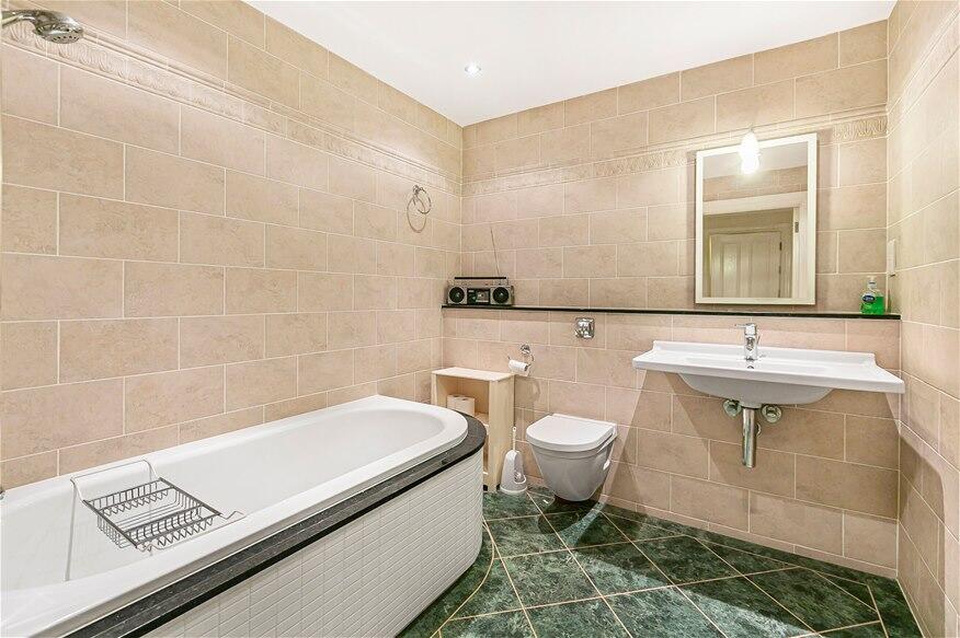 Additional image 9 of Luton Road, Harpenden, AL5