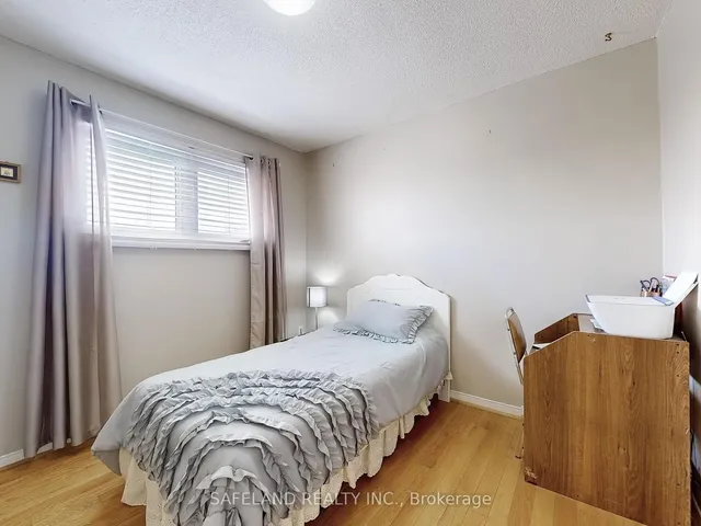 Additional image 31 of 5 Circuit Crt