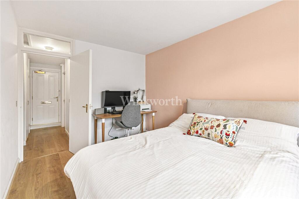 Additional image 6 of Chislet Close, Beckenham, BR3