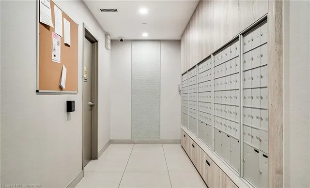 Additional image 29 of 3210 Dakota Common Unit A613