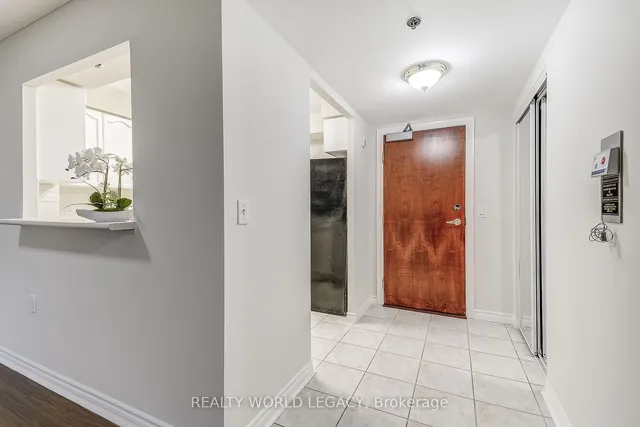 Additional image 9 of 100 Burloak Dr Unit 2405