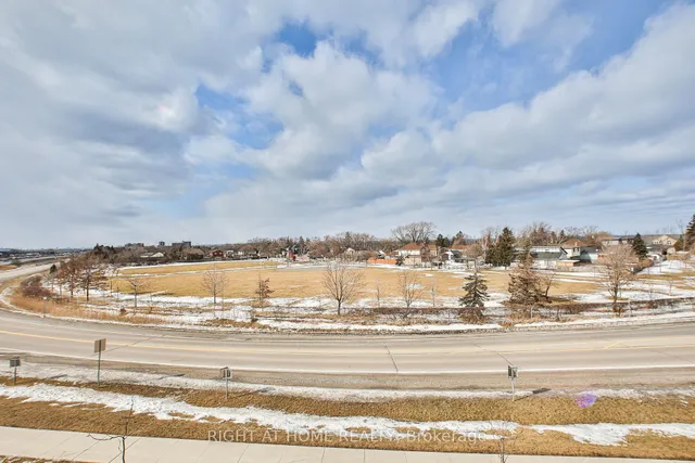 Additional image 38 of 590 North Service Rd Unit 102