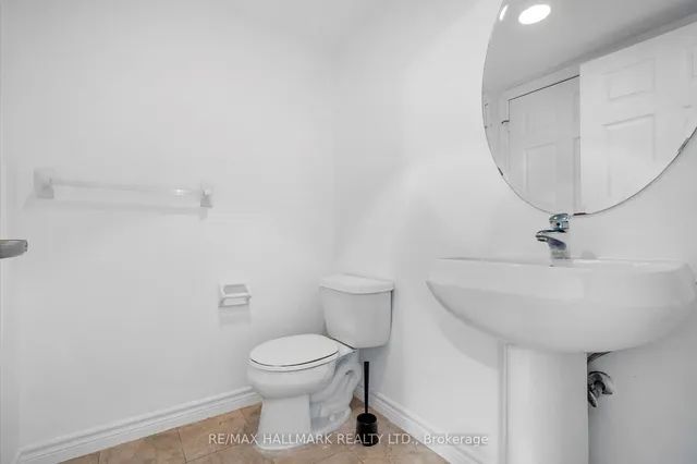 Additional image 21 of 761 Bay St Unit 2303