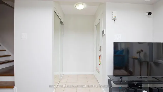 Additional image 5 of 60 Fairwood Circ Unit 86