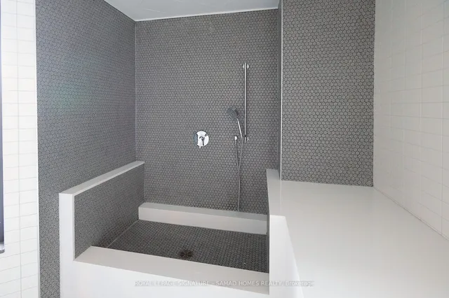 Additional image 26 of 395 Dundas St Unit 535