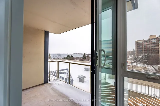 Additional image 20 of 415 Locust St Unit 406