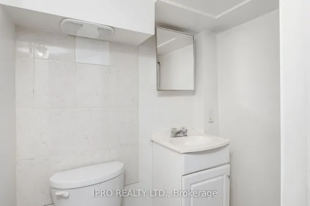 Additional image 24 of 1351 Lansdowne Ave