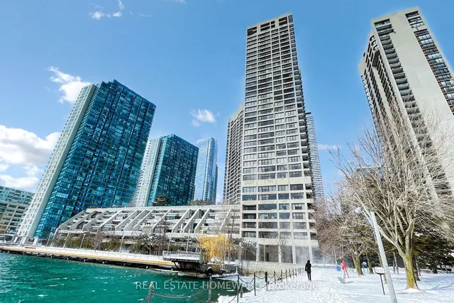 65 Harbour Sq Unit 1404