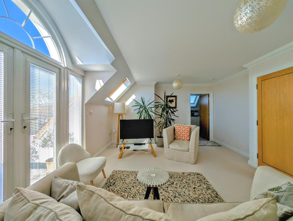 Additional image 21 of Wallace Avenue, Worthing