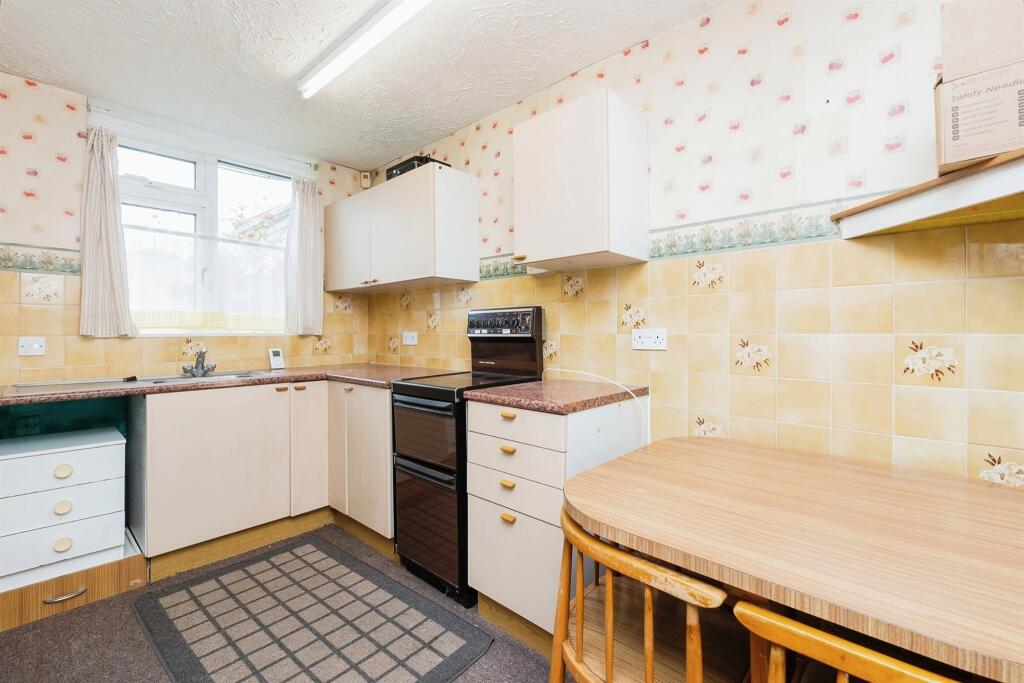 Additional image 9 of West Street, Oldland Common, Bristol