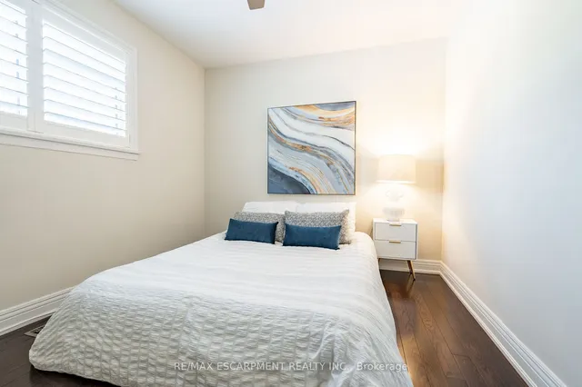 Additional image 17 of 5247 SPRUCE Ave