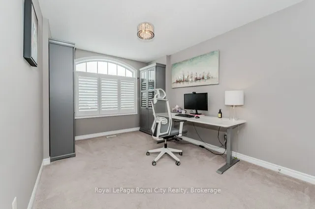 Additional image 21 of 213 Tremaine Cres