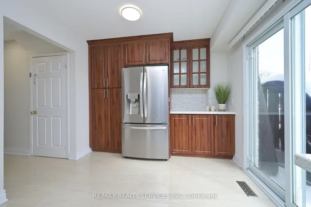 Additional image 7 of 54 Nancy McCredie Dr