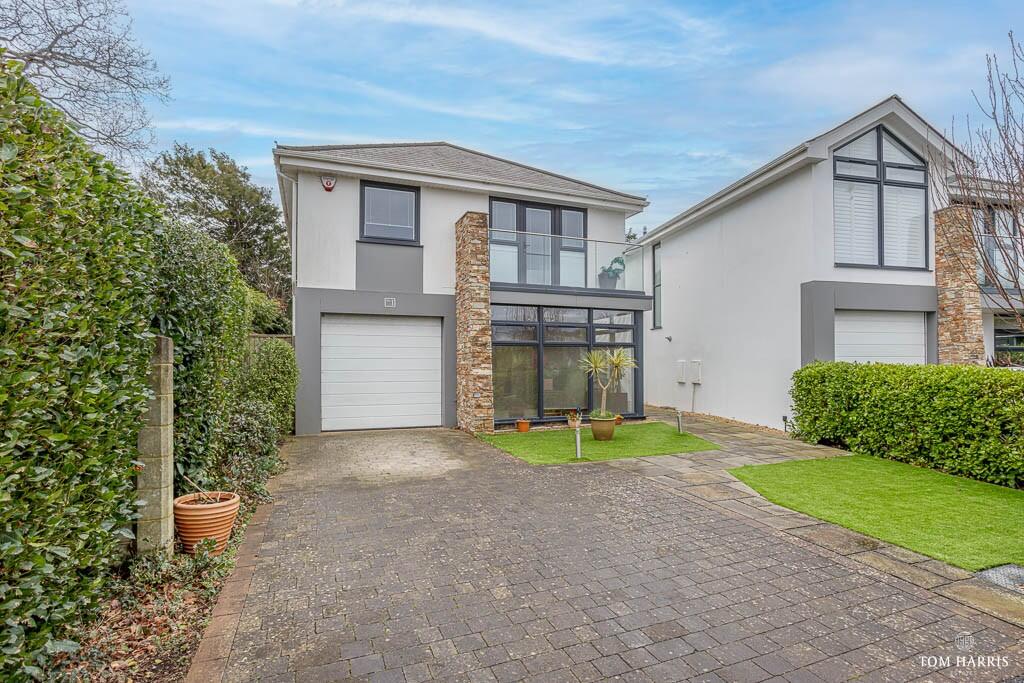 Leigham Vale Road, Bournemouth, Dorset, BH6